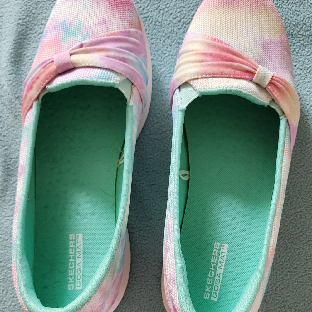 Sketchers size 10 Womens Slip On